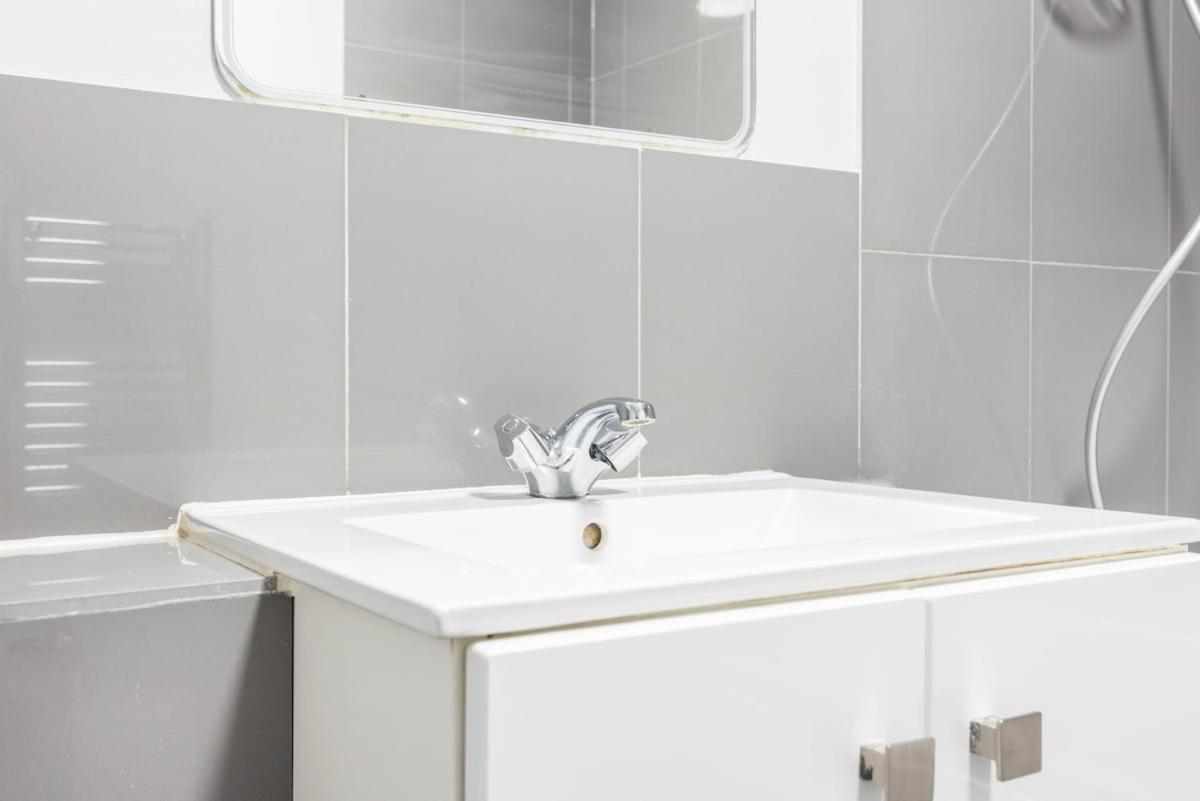 Apartment The Blue Hideaway - Spacious Battersea House With Private Garden
